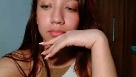 Snapshot of leanaalhub chatting on February 2026 06:19:02 AM leanaalhub online show from February 2026 06:19:02 AM