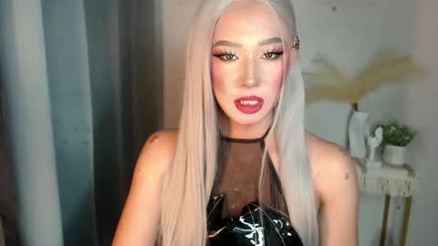 Snapshot of leanashleychatto2 chatting on June 2026 05:17:01 PM Miss Candy online show from June 2026 05:17:01 PM
