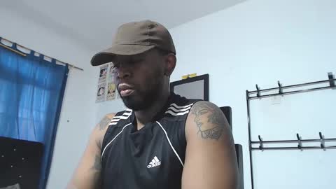 Latino hot online show from May 2026 09:42:02 PM