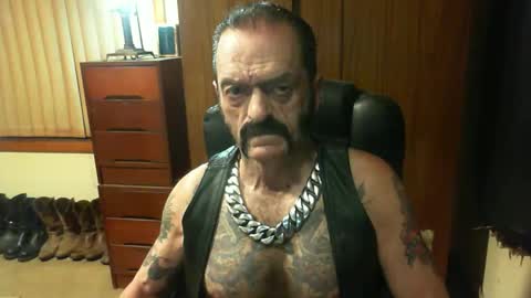 Snapshot of leathergreaser chatting on January 2025 01:03:02 PM leathergreaser online show from January 2025 01:03:02 PM
