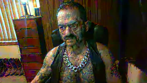 Snapshot of leathergreaser chatting on February 2025 08:17:02 PM leathergreaser online show from February 2025 08:17:02 PM