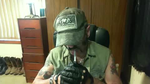 Snapshot of leathergreaser chatting on February 2025 11:24:02 PM leathergreaser online show from February 2025 11:24:02 PM