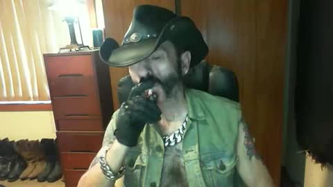 leathergreaser online show from December 2025 08:26:02 PM