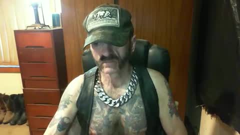 leathergreaser online show from February 2026 07:39:02 PM