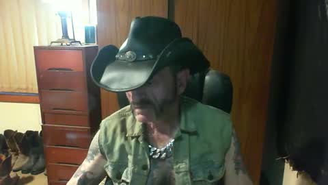 leathergreaser online show from April 2026 07:33:02 AM