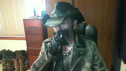 Snapshot of leathergreaser chatting on May 2026 08:59:01 PM leathergreaser online show from May 2026 08:59:01 PM