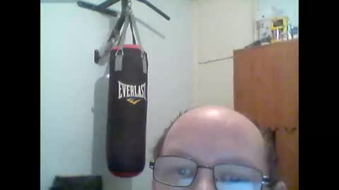 leatherpants68 online show from February 2025 07:54:01 PM