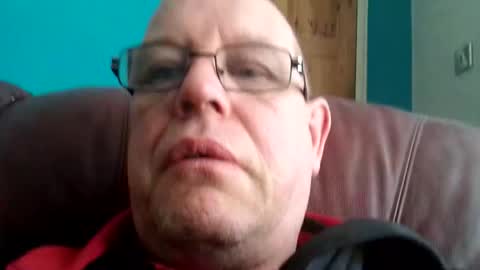 leatherpants68 online show from April 2026 01:28:01 PM
