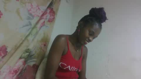 Snapshot of leatiana chatting on April 2026 07:06:01 AM leatiana online show from April 2026 07:06:01 AM