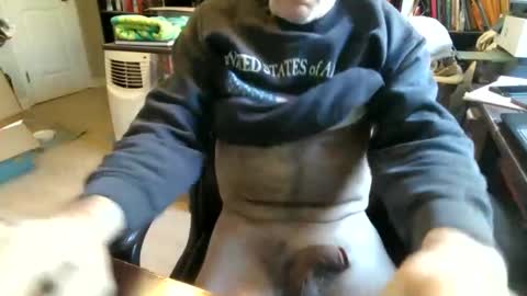 Snapshot of lee666wilson chatting on January 2025 03:12:02 PM Lee Wilson online show from January 2025 03:12:02 PM