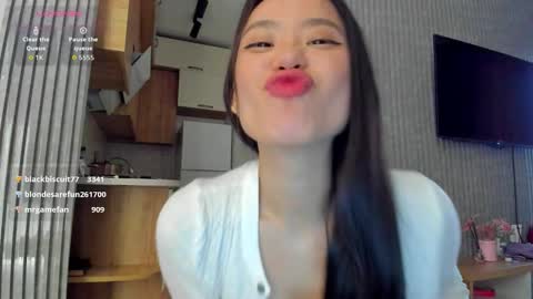 lee_chang online show from March 2026 12:50:02 PM