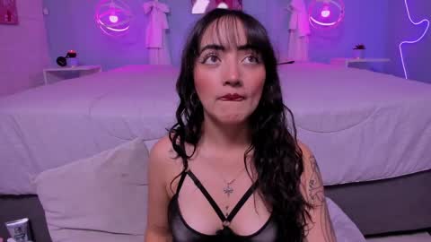 Leah Carter  online show from June 2026 03:45:01 AM