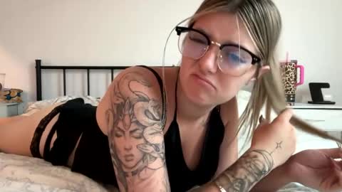leeannerose online show from May 2026 11:12:01 PM