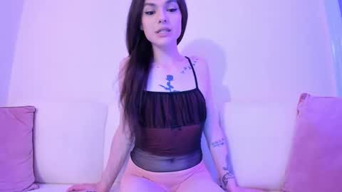 Snapshot of leefoxx chatting on May 2026 05:57:01 AM Leefoxx online show from May 2026 05:57:01 AM