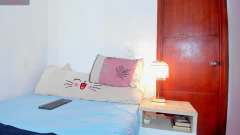 Snapshot of leethompson_ chatting on November 2025 05:48:02 PM Leet online show from November 2025 05:48:02 PM