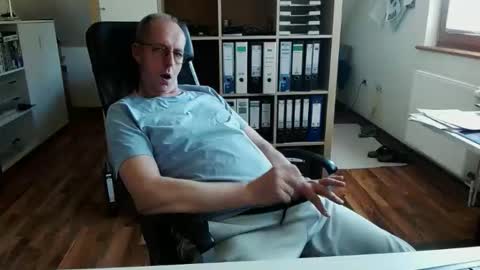 Dave online show from April 2026 03:02:01 PM