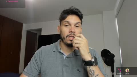 Alejandro online show from February 2025 01:32:01 PM