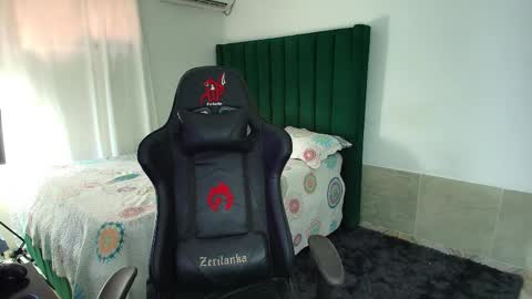  Lei  online show from February 2026 06:37:02 PM