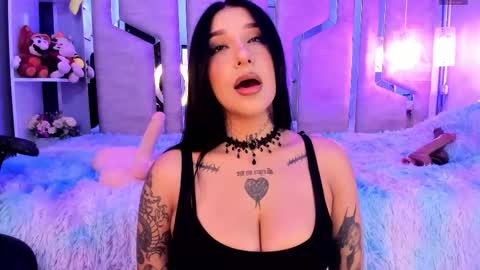 Snapshot of leiawong chatting on November 2025 02:10:01 AM Leia online show from November 2025 02:10:01 AM