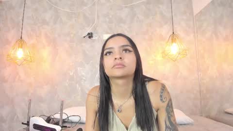 Snapshot of leigh_angels chatting on June 2026 10:12:02 PM LEIGH ANGELS online show from June 2026 10:12:02 PM