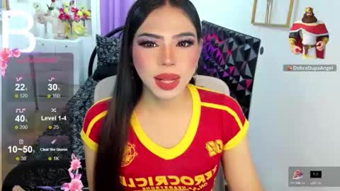 leighottie online show from November 2025 05:19:01 PM