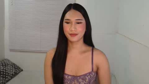 leighs_celine online show from February 2026 05:00:02 PM