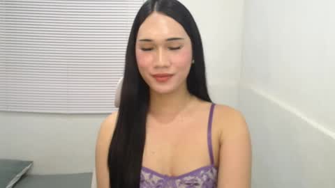 leighs_celine online show from April 2026 04:12:02 PM