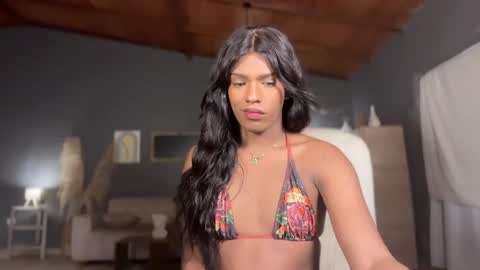 Leila     online show from March 2026 01:12:01 AM