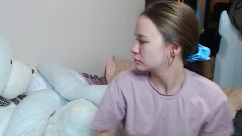 Snapshot of leila_bambi chatting on December 2024 09:06:01 AM leila_bambi online show from December 2024 09:06:01 AM