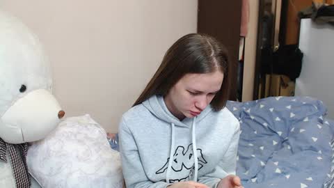 Snapshot of leila_bambi chatting on December 2024 03:33:02 PM leila_bambi online show from December 2024 03:33:02 PM