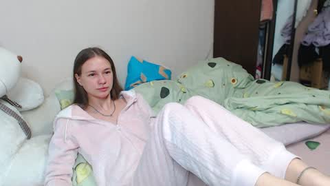 Snapshot of leila_bambi chatting on January 2025 10:37:01 PM leila_bambi online show from January 2025 10:37:01 PM