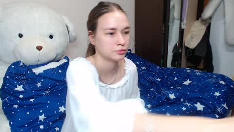 Snapshot of leila_bambi chatting on January 2025 04:29:01 AM leila_bambi online show from January 2025 04:29:01 AM