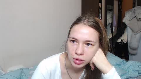 Snapshot of leila_bambi chatting on February 2025 08:35:01 AM leila_bambi online show from February 2025 08:35:01 AM