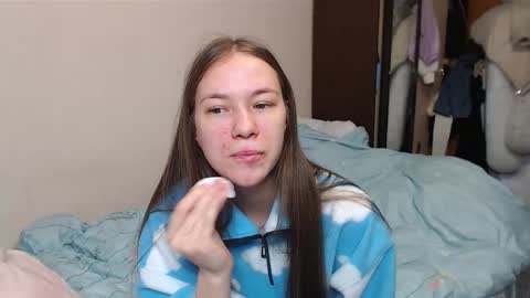 Snapshot of leila_bambi chatting on February 2025 04:28:01 PM leila_bambi online show from February 2025 04:28:01 PM