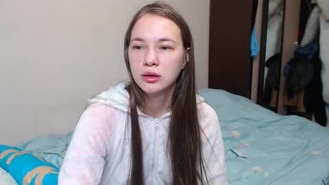 Snapshot of leila_bambi chatting on February 2025 07:10:02 PM leila_bambi online show from February 2025 07:10:02 PM
