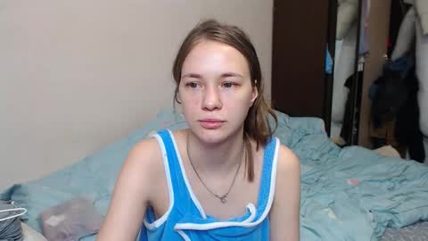 Snapshot of leila_bambi chatting on February 2025 11:19:02 PM leila_bambi online show from February 2025 11:19:02 PM