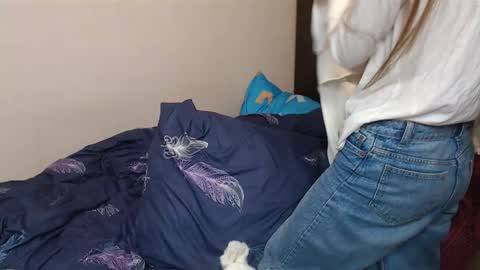 Snapshot of leila_bambi chatting on February 2025 09:12:02 AM leila_bambi online show from February 2025 09:12:02 AM