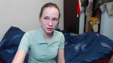 Snapshot of leila_bambi chatting on March 2025 01:47:01 AM leila_bambi online show from March 2025 01:47:01 AM