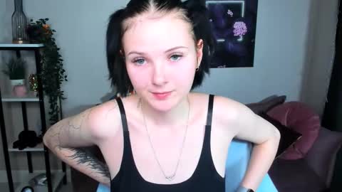 Snapshot of leila_xxbaby chatting on November 2025 05:39:02 AM Leila online show from November 2025 05:39:02 AM