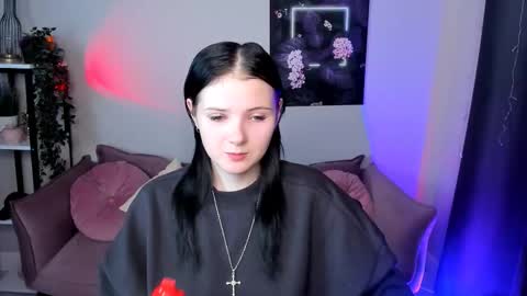 Snapshot of leila_xxbaby chatting on November 2025 01:44:02 PM Leila online show from November 2025 01:44:02 PM