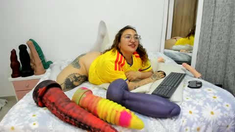 Leilamolly online show from June 2026 07:15:01 PM