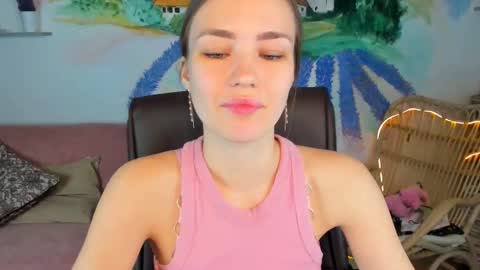 Leila Rai online show from February 2025 03:28:02 PM