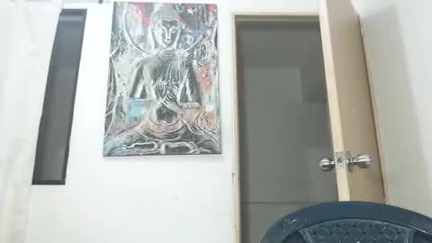 leily online show from October 2025 07:34:02 PM