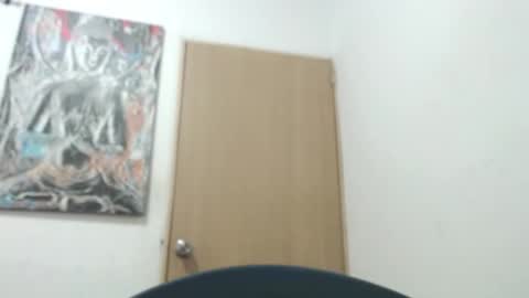 Snapshot of leily_ass chatting on October 2025 11:01:02 PM leily online show from October 2025 11:01:02 PM