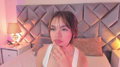 Snapshot of leizathompson chatting on January 2026 07:17:02 PM Leizathompson online show from January 2026 07:17:02 PM