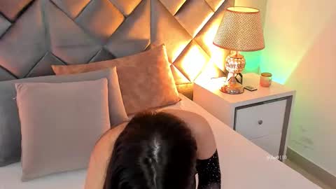 Snapshot of leizathompson chatting on January 2026 05:29:02 PM Leizathompson online show from January 2026 05:29:02 PM