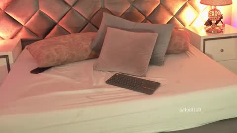 Snapshot of leizathompson chatting on February 2026 07:52:02 PM Leizathompson online show from February 2026 07:52:02 PM