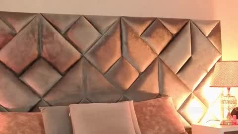 Snapshot of leizathompson chatting on February 2026 07:54:02 PM Leizathompson online show from February 2026 07:54:02 PM