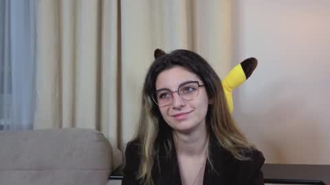 Alexandria online show from November 2025 08:11:02 PM