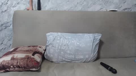 Lana online show from November 2025 06:23:02 AM